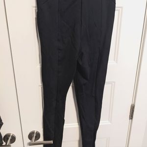 XS Black Pants Le Chateau